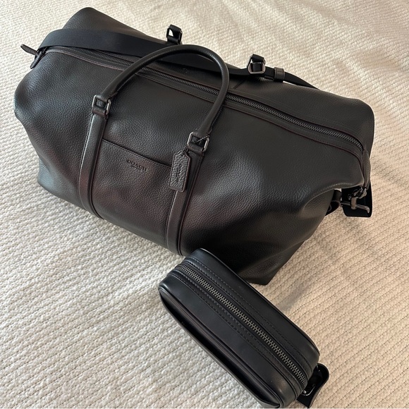 Coach Trekker F78129 leather duffle and toiletrie bag set. - Picture 1 of 14